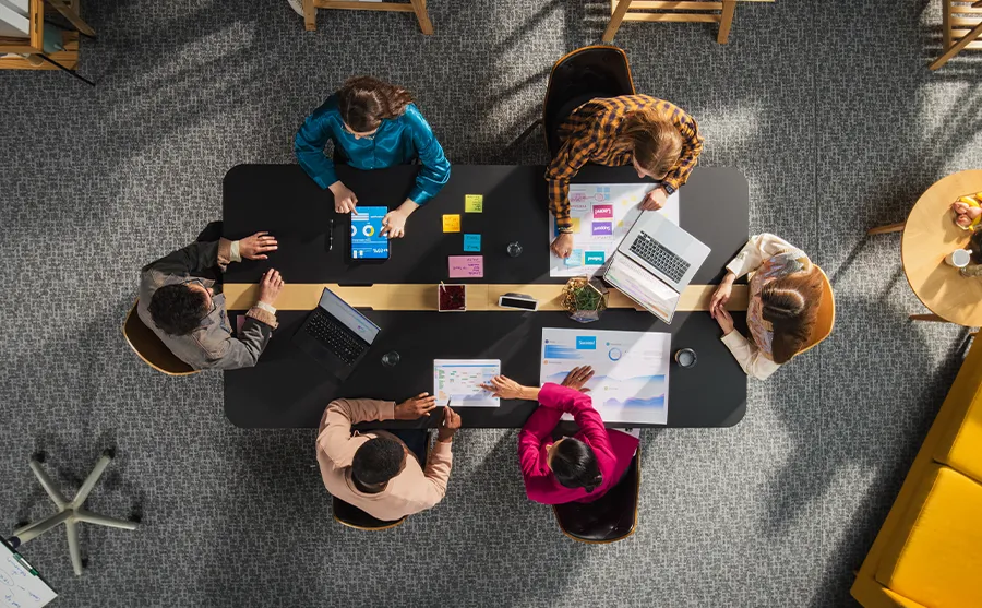 Les collaborateurs calculent le ROIi de la formation professionnelle de l'UDD